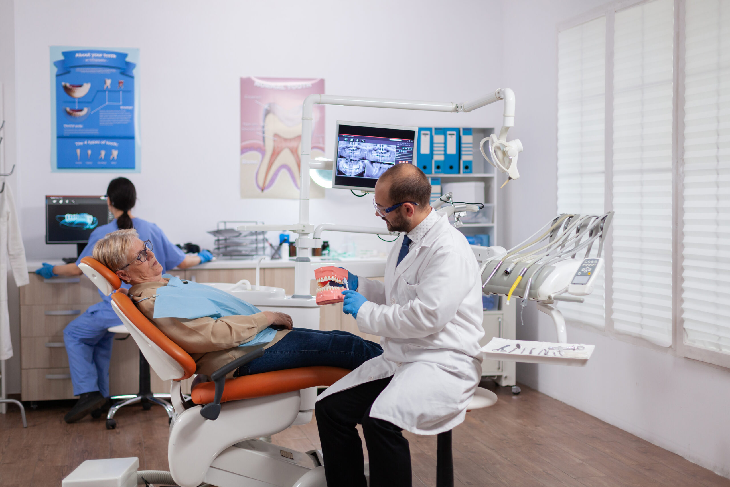 teeth implants cost
